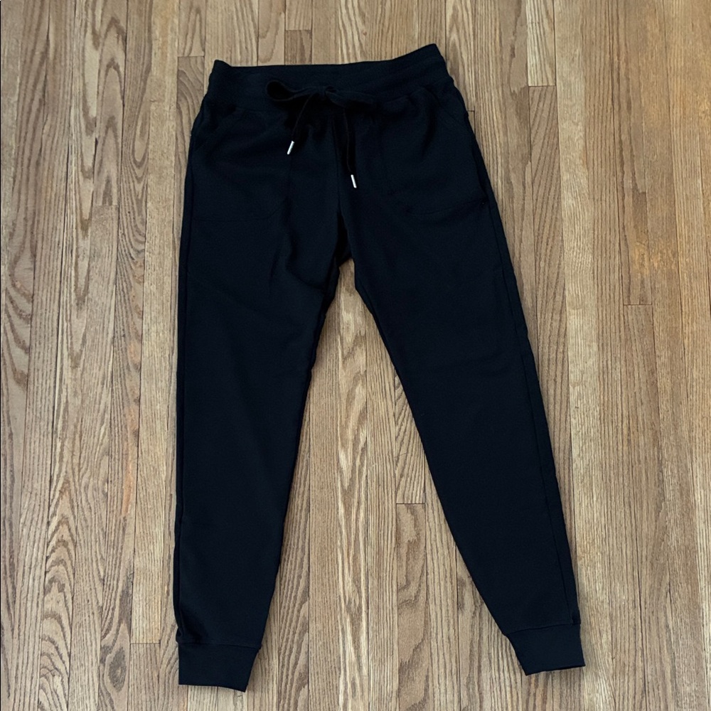 ZYIA Classic Black Jogging/Legging with Drawstring and Pockets.